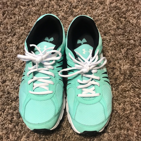 under armour mint green shoes
